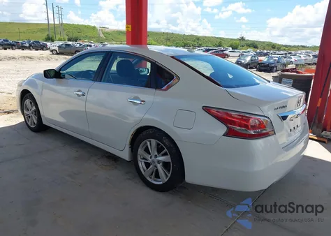 2014 Nissan Altima 2.5 Sv из США, поврежденный, VIN 1N4AL3AP4EN235641